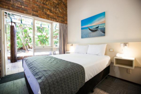 Отель Leisure Inn Hotel Rockingham  Рокингем